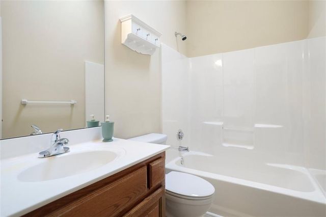 4308 NE 73rd Street, Kansas City, MO 64119