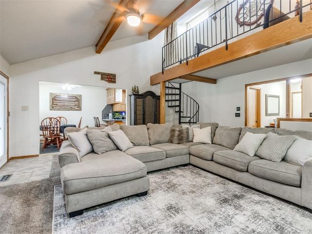 1325 NW 9th Street, Moore, OK 73170