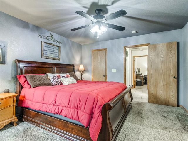 1325 NW 9th Street, Moore, OK 73170