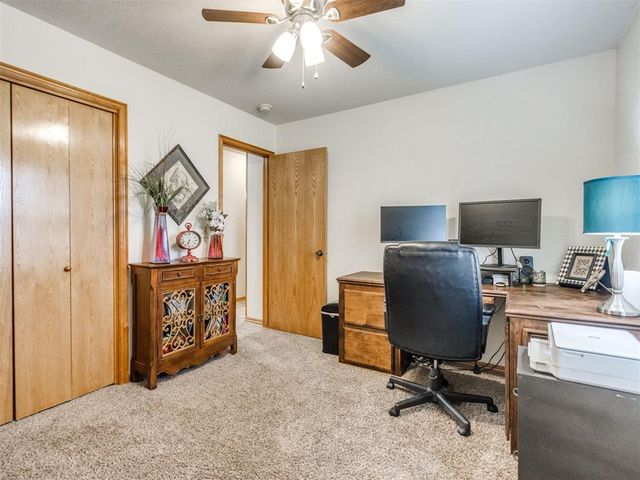 1325 NW 9th Street, Moore, OK 73170