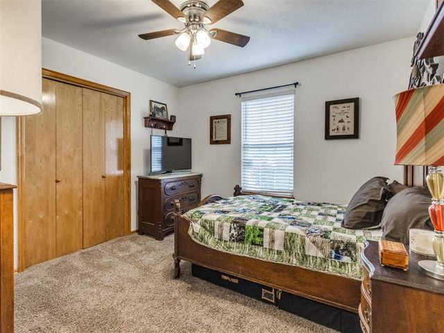 1325 NW 9th Street, Moore, OK 73170