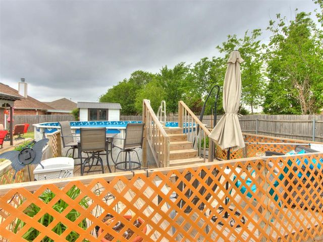 1325 NW 9th Street, Moore, OK 73170