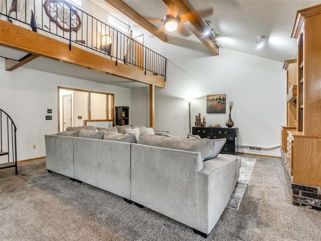 1325 NW 9th Street, Moore, OK 73170