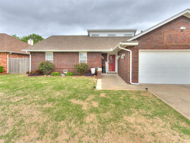 1325 NW 9th Street, Moore, OK 73170