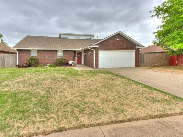 1325 NW 9th Street, Moore, OK 73170
