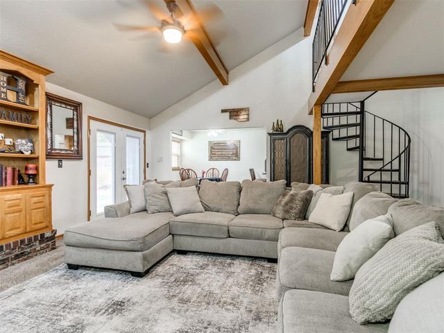 1325 NW 9th Street, Moore, OK 73170