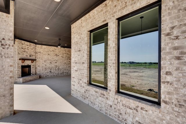 6411 Cedar Elm Road, Midlothian, TX 76065