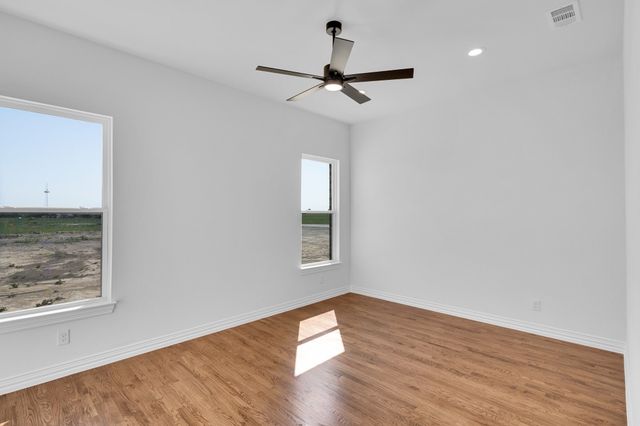 6411 Cedar Elm Road, Midlothian, TX 76065