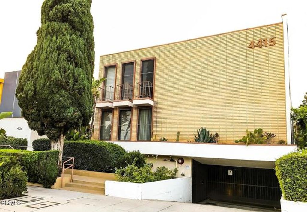 4415 Ambrose Avenue 10, Los Angeles, CA 90027