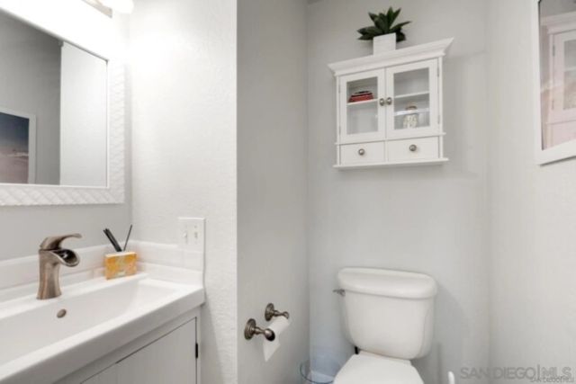 1470 Evergreen, San Diego, CA 92106