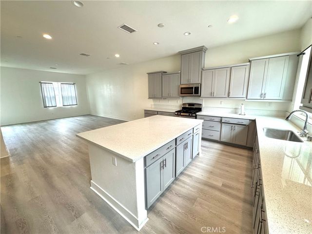 15936 Ellington Way, Chino Hills, CA 91709