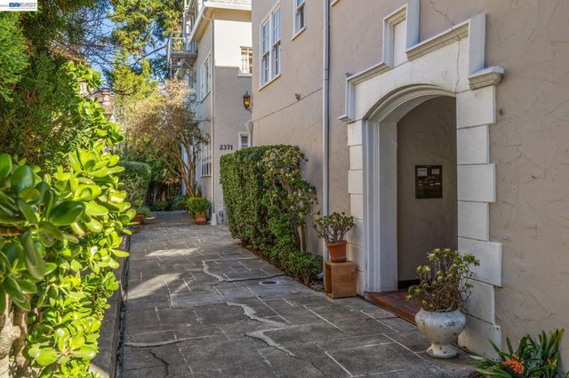 2365 VIRGINIA STREET 2, Berkeley, CA 94709