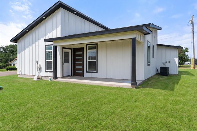 363 Cross Tie Ranch Road, Trinidad, TX 75163