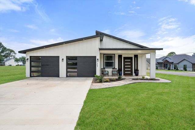 363 Cross Tie Ranch Road, Trinidad, TX 75163