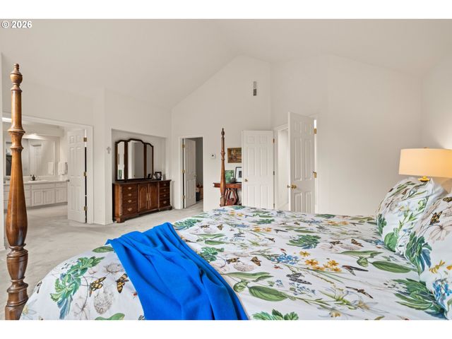 14591 PFEIFER Way, Lake Oswego, OR 97035