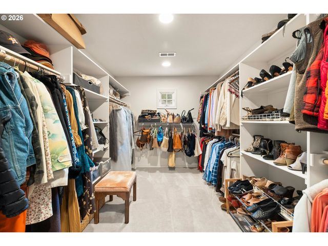 14591 PFEIFER Way, Lake Oswego, OR 97035