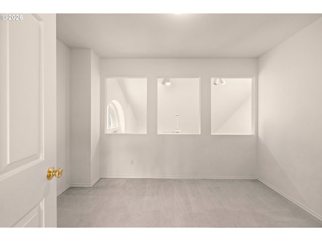 14591 PFEIFER Way, Lake Oswego, OR 97035