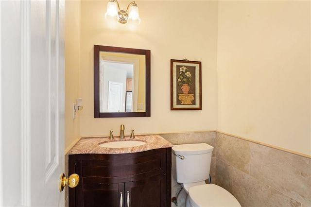 3050 Montclair Circle SE, Smyrna, GA 30080