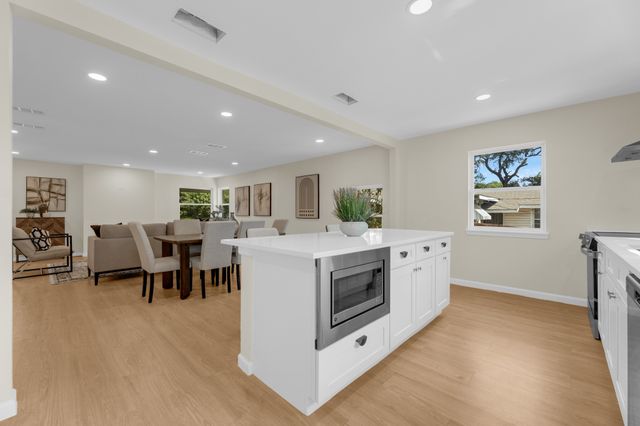 1820 Cedar Crest Boulevard, Dallas, TX 75203