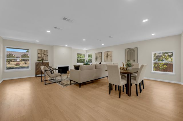1820 Cedar Crest Boulevard, Dallas, TX 75203