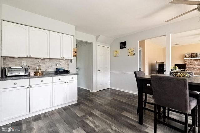 6 ECLIPSE AVE, Sewell, NJ 08080