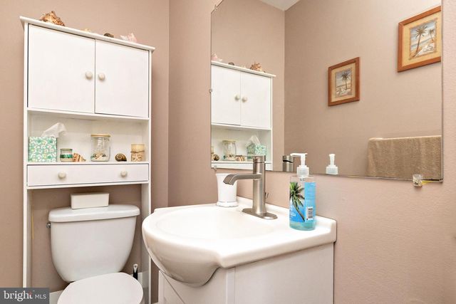 6 ECLIPSE AVE, Sewell, NJ 08080