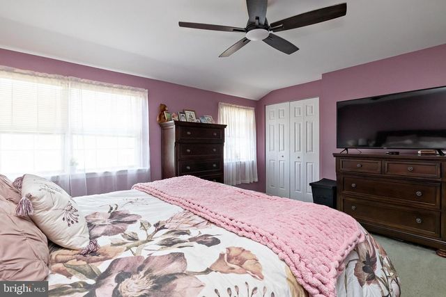 6 ECLIPSE AVE, Sewell, NJ 08080