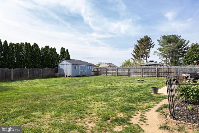 6 ECLIPSE AVE, Sewell, NJ 08080