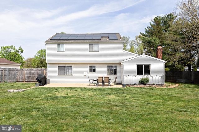 6 ECLIPSE AVE, Sewell, NJ 08080