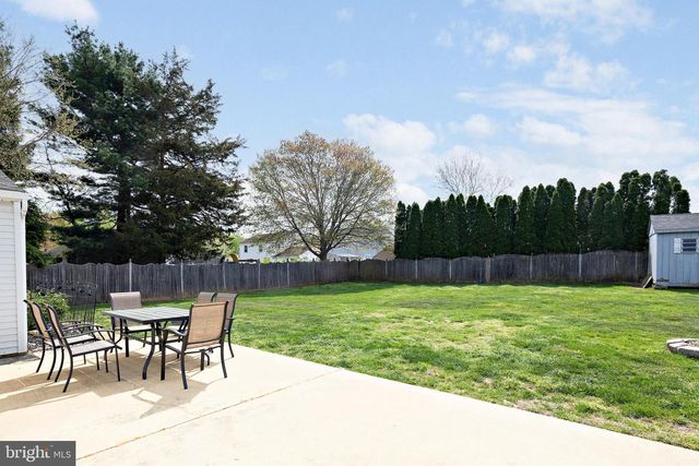 6 ECLIPSE AVE, Sewell, NJ 08080