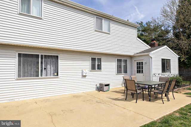 6 ECLIPSE AVE, Sewell, NJ 08080