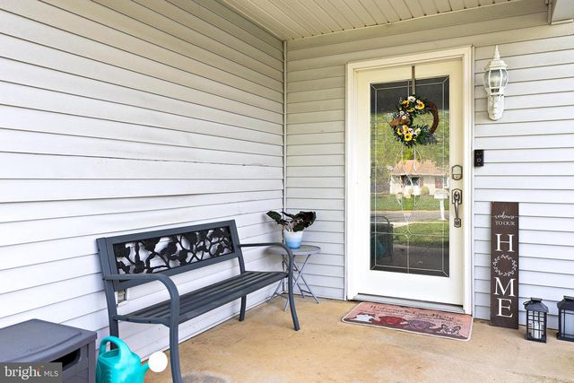 6 ECLIPSE AVE, Sewell, NJ 08080