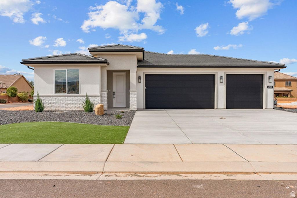 2562 S 3870 W, Hurricane, UT 84737