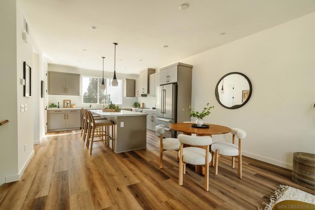 3851 N Riley Ln, Los Angeles, CA 90065