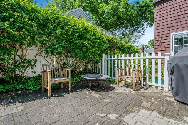 53 Jefferson Street, Garden City, NY 11530