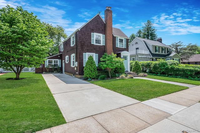 53 Jefferson Street, Garden City, NY 11530