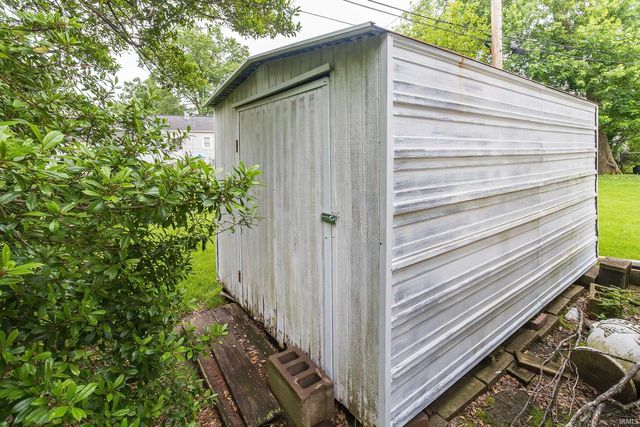 2521 Taylor Avenue, Evansville, IN 47714