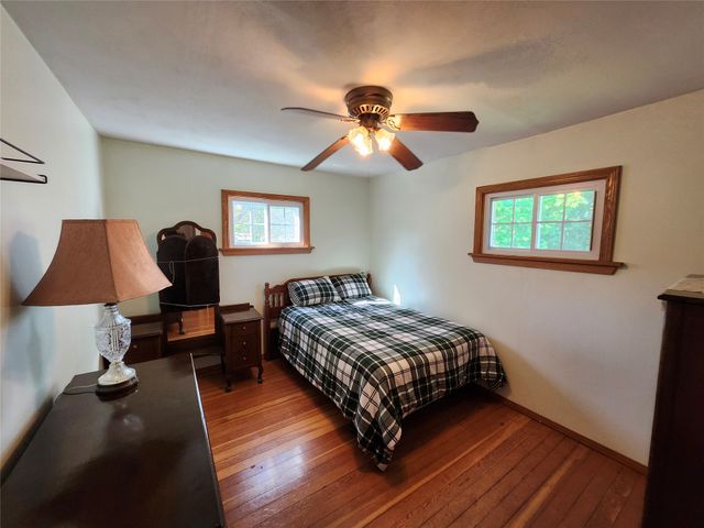 8581 PERRY Highway, Erie, PA 16509