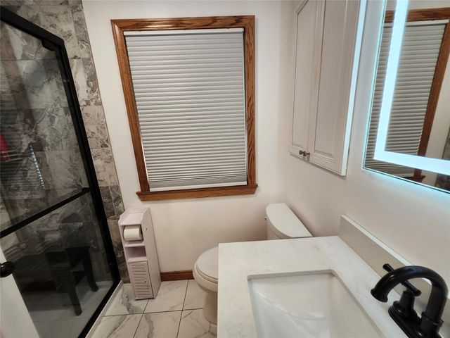 8581 PERRY Highway, Erie, PA 16509