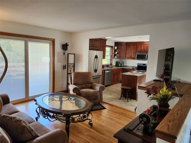 8581 PERRY Highway, Erie, PA 16509