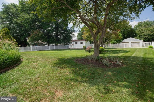 385 E BEAVER ST, York, PA 17406