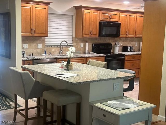 5471 Capbern CT, Fort Myers, FL 33919