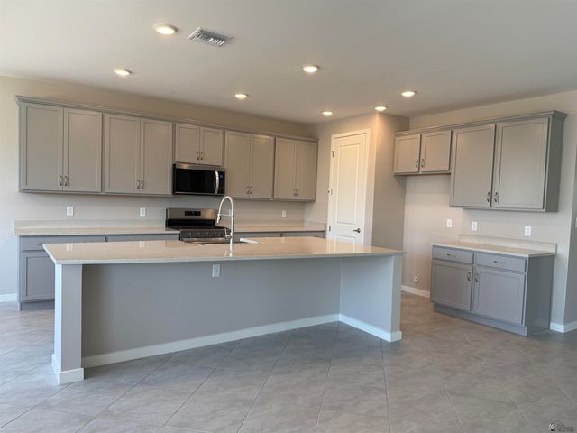12192 S Aloa Lane, Yuma, AZ 85367