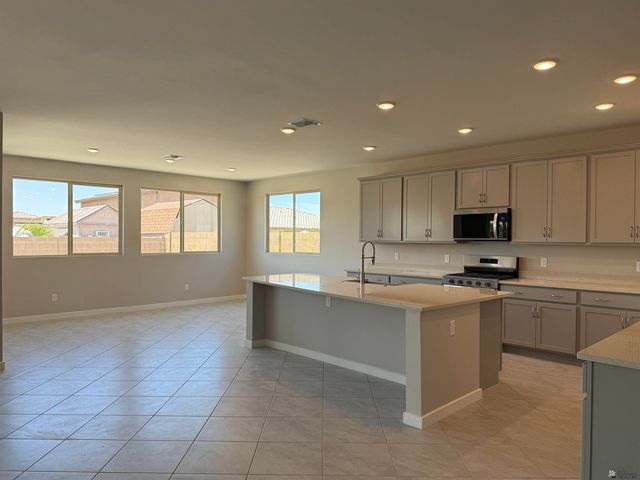 12192 S Aloa Lane, Yuma, AZ 85367