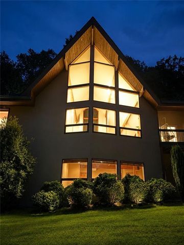 7410 Breeze Bay Road, Cumming, GA 30041