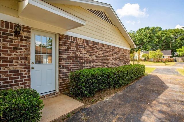 9380 Burnt Tree Drive, Mobile, AL 36695