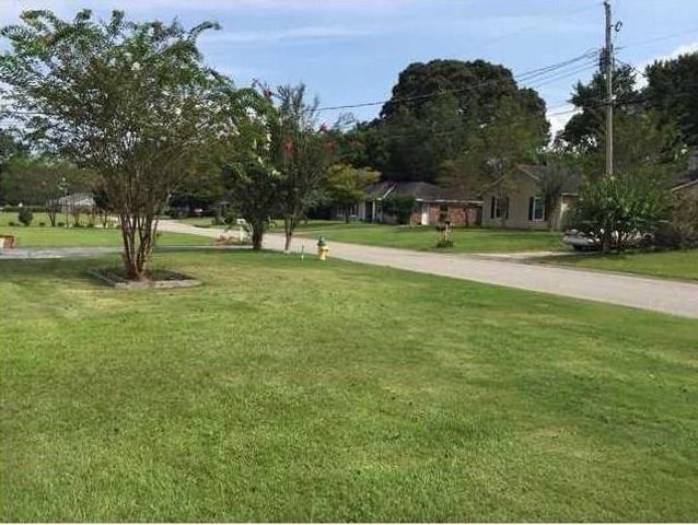 9380 Burnt Tree Drive, Mobile, AL 36695