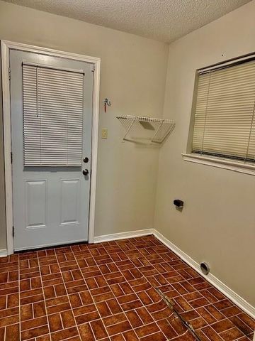 9380 Burnt Tree Drive, Mobile, AL 36695