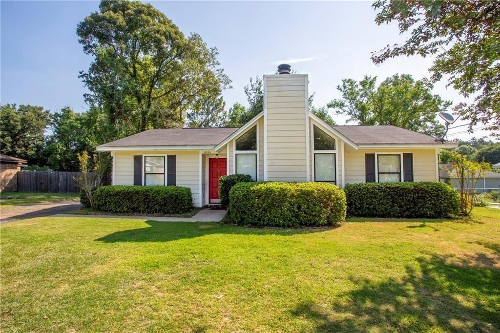 9380 Burnt Tree Drive, Mobile, AL 36695