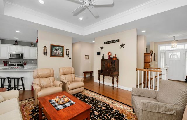 17 Legacy Drive, Nashua, NH 03062